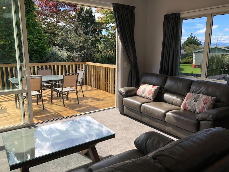 Fergus Hideaway Villa Te Anau Exterior foto